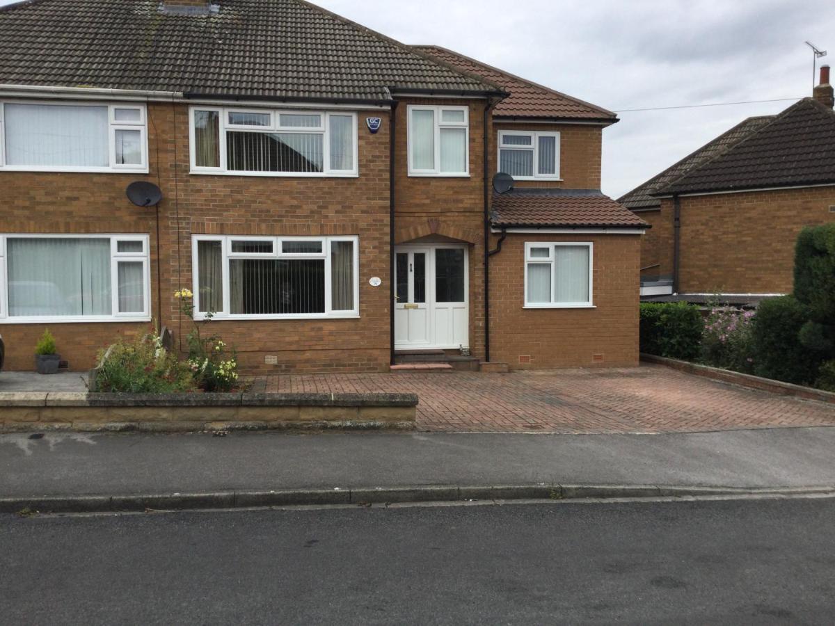 Large 4 Bedroom Home In Boston Spa Village In-Between York, Harrogate And Leeds, Sleeps 9 מראה חיצוני תמונה